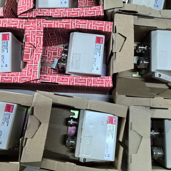 Danfoss 084Z8129 MBT 9110-005A-E160 Thermostat