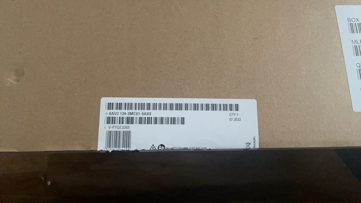 6AV2 124-0MC01-0AX0 Siemens 6AV2124-0MC01-0AX0 Touch Panel New In Box