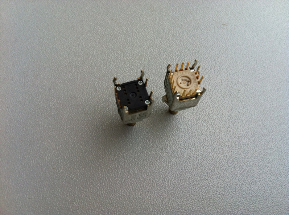 TOSOKU MR8A MR8 Output Switch 13Pin For HC115 HC121 Manual Pulse Generator 1PCS